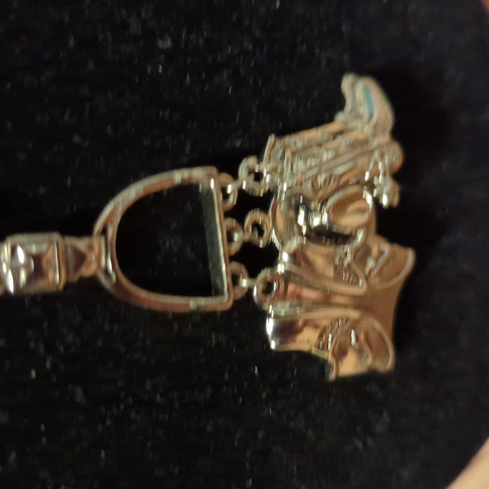 VINTAGE⚜️AVON WESTERN CHARM NECKLACE EXCELLANT SHAPE!